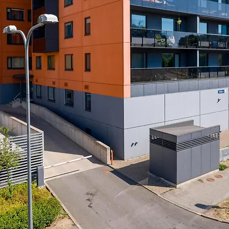 Orange Sipelga Balcony & Free Parking