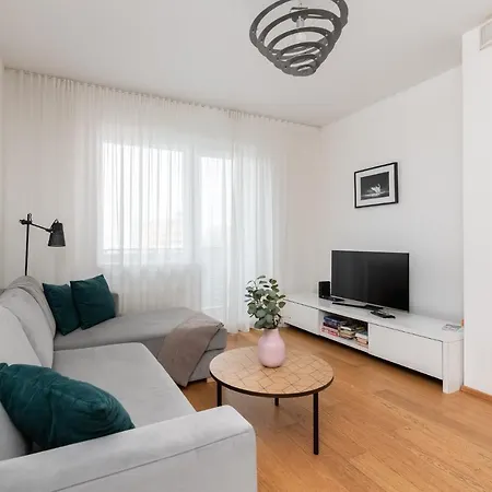 Korter Orange Sipelga Balcony & Free Parking *